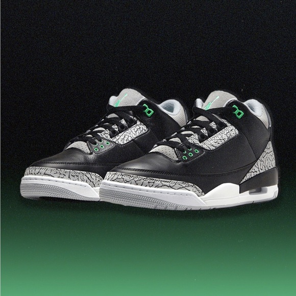 Mint green 3s 9/10 condition 🔥🔥
